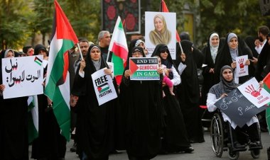 Tahran'da sağlık çalışanları İsrail'in Gazze'deki soykırımını protesto etti