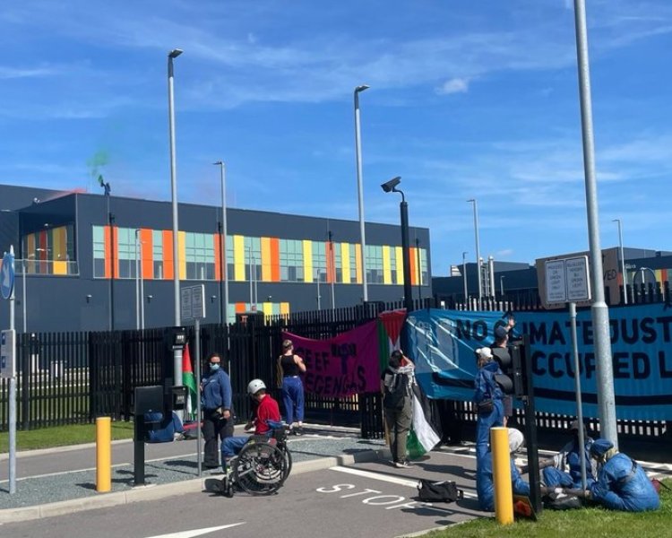 Hollanda’da Microsoft’a “soykırımcı İsrail’e veri desteği” protestosu