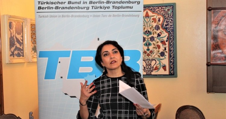 Almanya'da yabancı isimle iş arayanlara ayrımcılığa uğramamaları için "anonim başvuru" önerisi