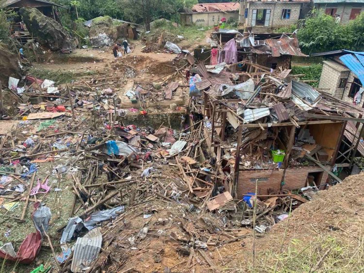 Myanmar’da Mogok’a hava saldırısı: Hamile kadınlar dahil en az 21 sivil öldü