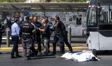 Hamas'tan Kudüs operasyonuna selam, Mahmud Abbas'tan kınama