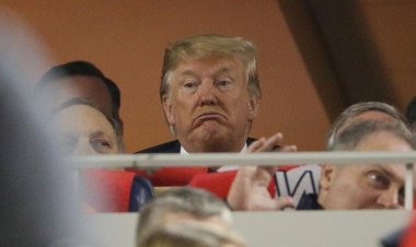 Trump, New York'ta izlediği Yankees beyzbol takımının maçında yuhalandı