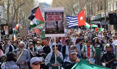 Avustralyalılar, işgalci İsrail'in Gazze'ye saldırılarını 100 haftadır protesto ediyor