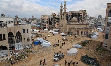 İşgalci İsrail Gazze kentinde İslam Üniversitesine ait bir binayı vurdu