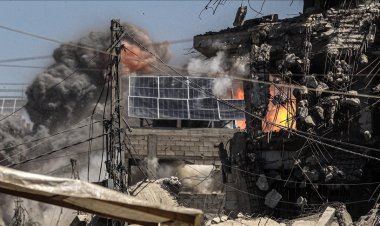 Soykırımcı İsrail, Gazze'de son 4 günde UNRWA'ya bağlı 10 binayı vurdu