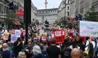 İngiltere'ye resmi ziyaret düzenleyen Trump, Londra'da protesto edildi