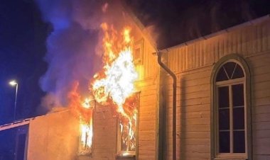 İsveç'te bir camide çıkan yangında kundaklama şüphesi