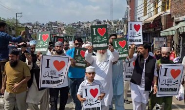 Hindistan’da “Muhammed’i seviyorum” sözleri nedeniyle 1.324 kişiye dava açıldı