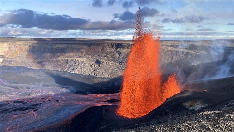 Hawaii'de Kilauea Yanardağı lav püskürtmeye devam ediyor