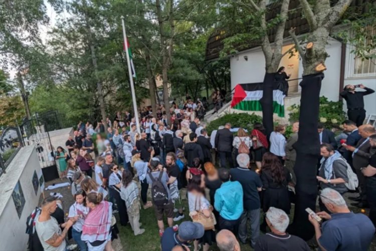 Gazze'de şehit olan çocuklar için Budapeşte'de anma töreni
