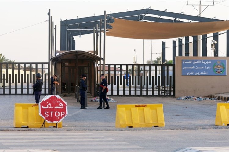 Filistinliler, açılacağı duyurulmasına rağmen Kral Hüseyin Köprüsü sınırından yine geçemedi