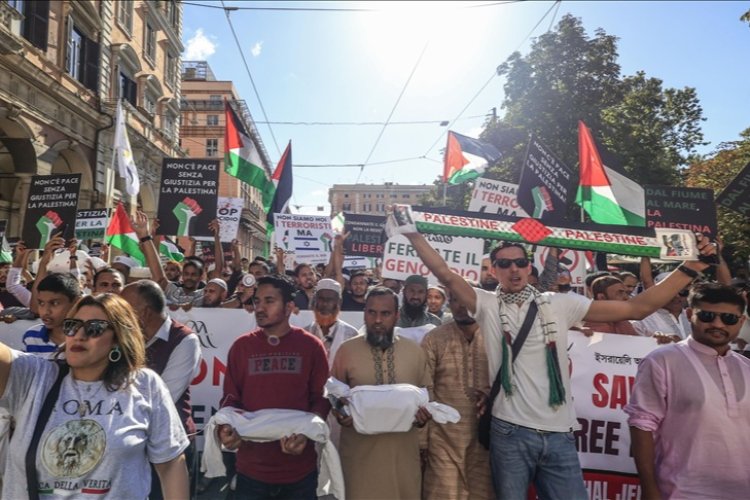 İtalya ve Fransa'da Filistin'e destek gösterileri düzenlendi