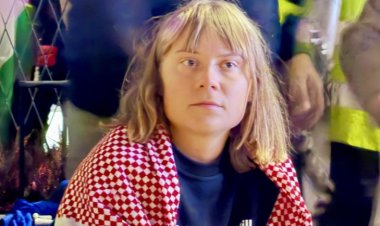 Aktivist Thunberg, İsveç basınına İsrail'de hakaret ve tekmelerle gördüğü kötü muameleyi anlattı