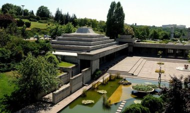 HÜDA PAR Milletvekili Dinç: TBMM Camii Kompleksi'nde ezan okunmamasının hiçbir sebebi olamaz