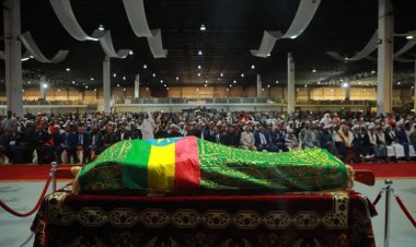 Etiyopya’da on binler eski Başmüftü Ömer İdris’i uğurladı