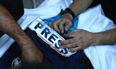 Soykırımcı İsrail'in, Filistinli gazetecilerin Gazze'deki katliamı dünyaya duyurmasını engelleme çabaları sürüyor