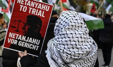 Berlin’de Gazze’deki katliamlara tepki gösterisi