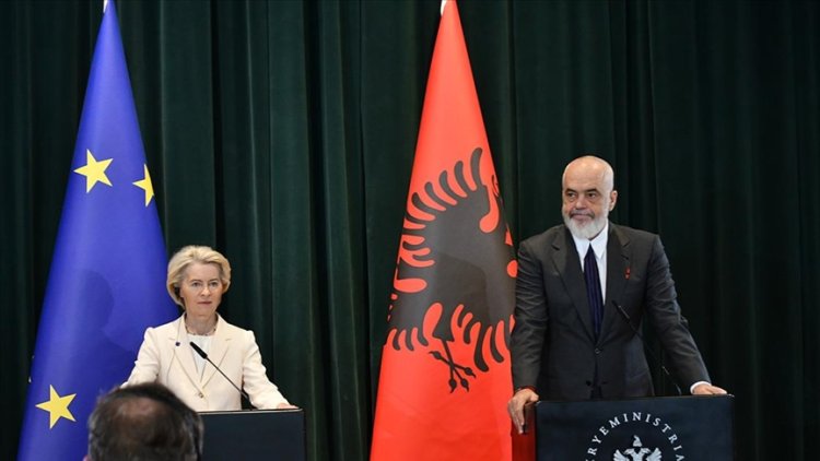 AB Komisyonu Başkanı Von der Leyen: Arnavutluk'un AB'ye üyelik için doğru yolda