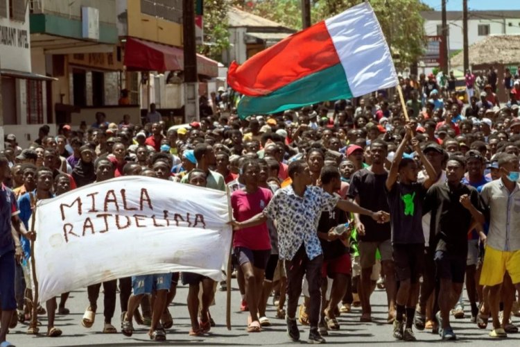 Madagaskar'da kriz derinleyşiyor
