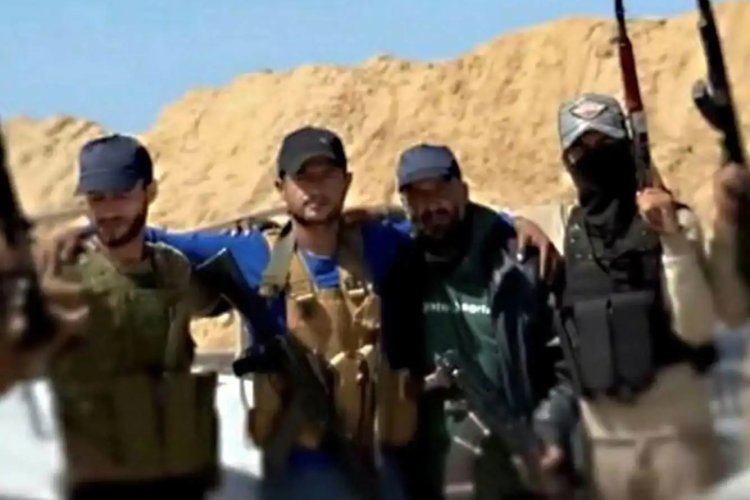 Katil İsrail, Gazze'de Hamas'a karşı desteklediği ihanet çetelerini koruyor