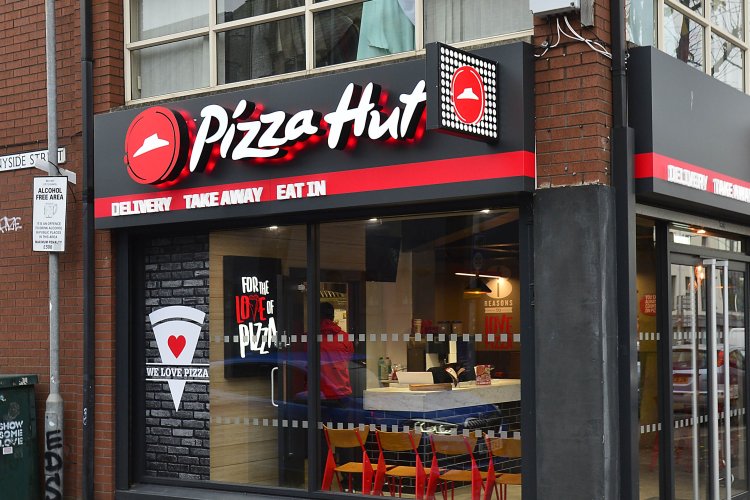 Gazze'deki soykırımın finansörlerinden Pizza Hut, 68 şubesini kapatma kararı aldı