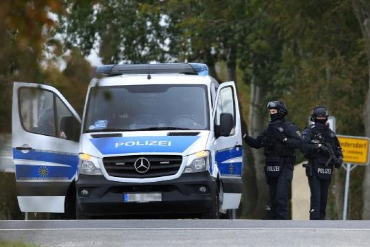 Almanya'da tatbikatı gerçek sandılar: Polis ile asker çatıştı
