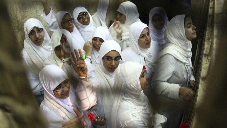 Mısır’da kadınlara yönelik yeni tutuklama dalgası: “70’ten fazla kadın kayıp”