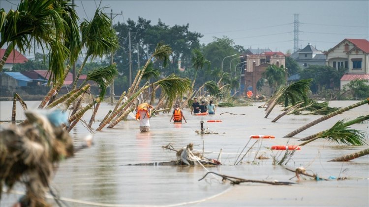 Vietnam'da sel ve heyelanlar nedeniyle 10 kişi öldü
