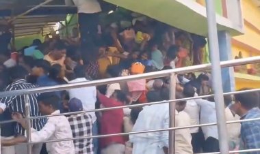 Hindu tapınağında izdiham: 9 kişi ezilerek öldü