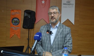 Yıldırım: “Gençlik karanlıkta, insanlık fıtrat krizinde”