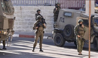 İşgalci İsrail ordusu Batı Şeria'da 15 Filistinliyi gözaltına aldı