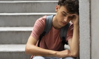 WHO uyardı: Gençlerin ruh sağlığı 15 yılda üçte bir oranında kötüleşti