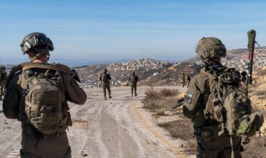 İşgalci İsrail, Suriye'ye baskın düzenleyerek 3 kişiyi alıkoyduğunu duyurdu