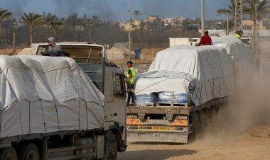 İşgalci İsrail temel malzeme girişini kısıtladığı Gazze'yi lüks ürünlerle örtbas etmeye çalışıyor