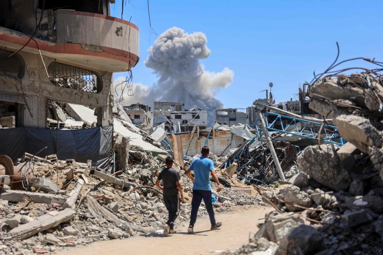 Katil İsrail, ateşkes sonrası Gazze'de 1500'den fazla binayı yıktı