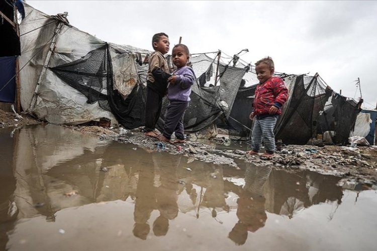 HAMAS’tan, çadırları sular altında kalan Gazzeliler için dünyaya çağrı