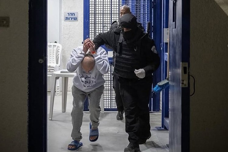 İşgalci İsrail hapishanelerinde son iki yılda en az 98 Filistinlinin hayatını kaybettiği belgelendi