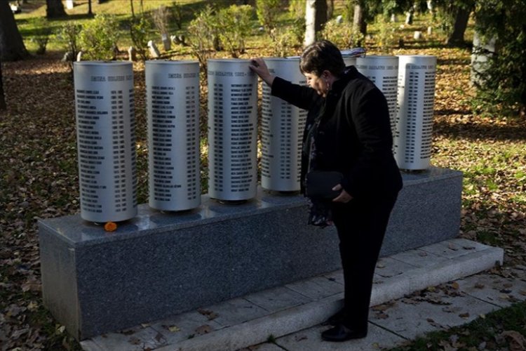 Saraybosnalılar, savaşta para karşılığı yakınlarını öldüren katillerin bulunmasını istiyor