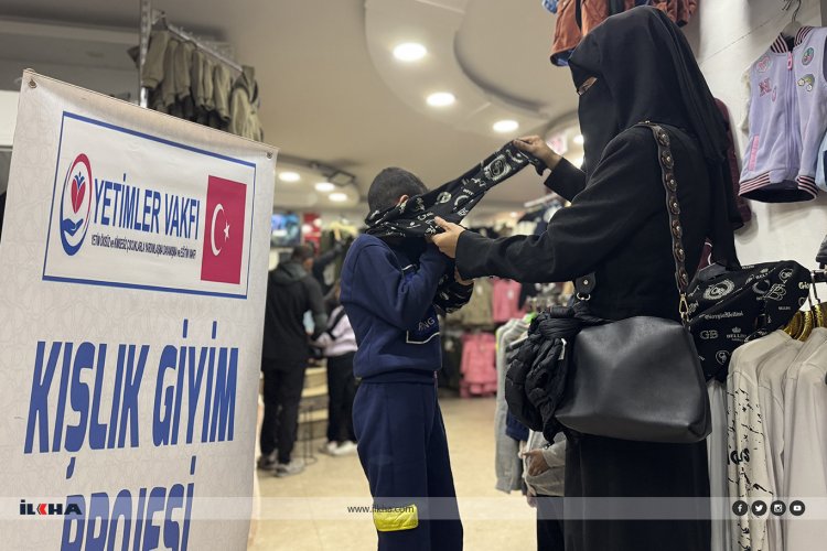 Yetimler Vakfı'ndan, Gazze'deki yetimlere kışlık giysi yardımı