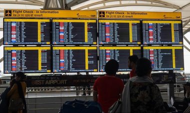 Hindistan'ın en büyük hava yolu şirketi IndiGo'nun iptal ettiği sefer sayısı 1000'i aştı