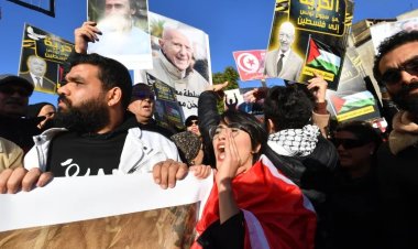 Tunus’ta siyasi tutuklular için yeni protesto: “Sokak halkındır, baskı bitmeli”