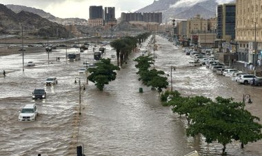 Suudi Arabistan'da şiddetli yağışlar sele yol açtı