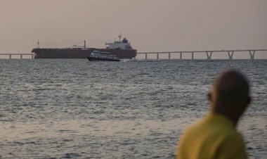 Trump, Venezuela'ya petrol ablukasını sertleştirdiğini ilan etti