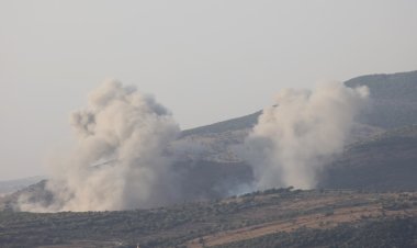 İşgalci İsrail, Lübnan'da birçok bölgeye hava saldırıları düzenledi