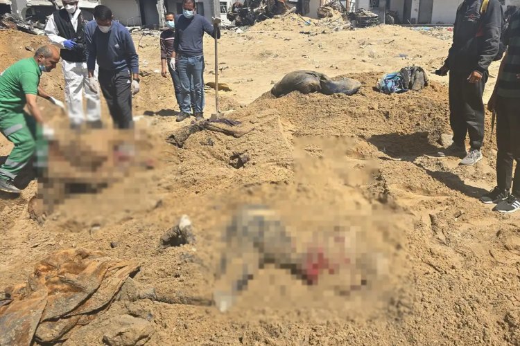 Şifa Tıp Merkezi'nde yeni toplu mezar: 30'dan fazla şehidin naaşı çıkarıldı