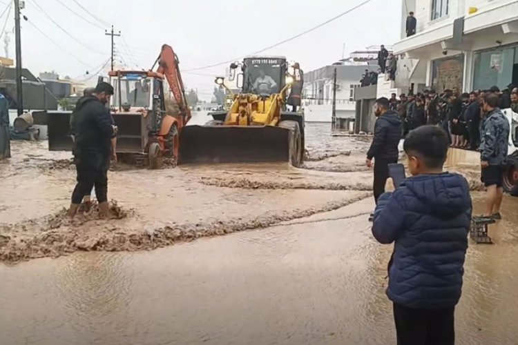 Kerkük'te iki gündür süren şiddetli yağışlar nedeniyle 5 kişi hayatını kaybetti