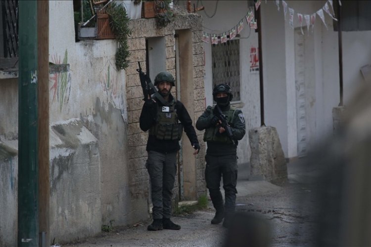 İşgalci İsrail, Batı Şeria'da bazı köyleri abluka altına aldı