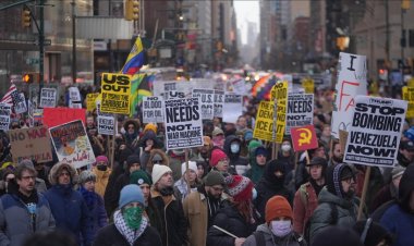 Maduro'nun yargılanmak üzere ABD'ye getirilmesi, New York'ta protesto edildi