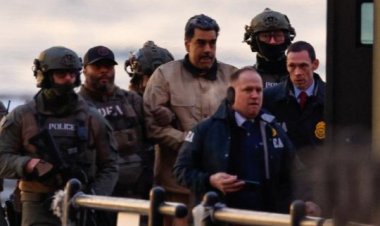 Maduro ve eşi mahkemeye götürüldü