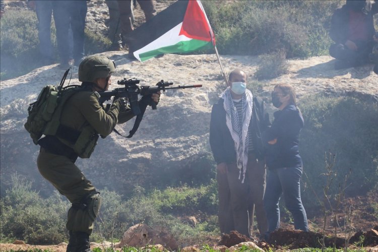 Katil İsrail, Batı Şeria'da Filistinlilere ait 694 dönüm araziye el koydu